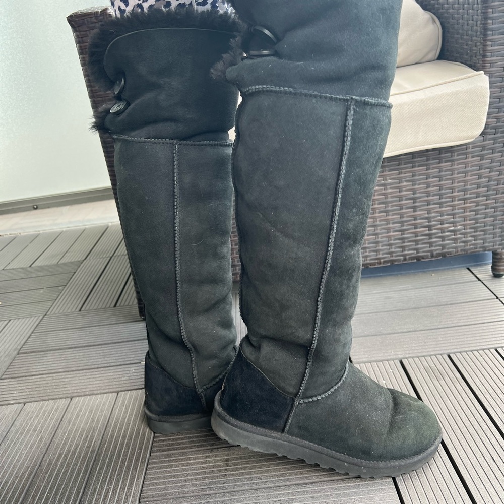 UGG boots - Picture 5 of 5